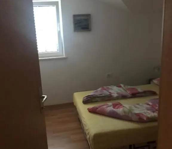 Apartmaji Jelena 公寓